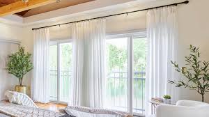 Window drapes